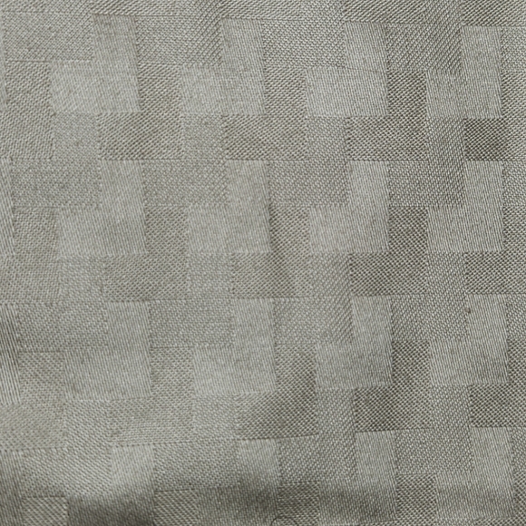 2 drapes panels 3x6 each with hooks - Picture 4 of 4